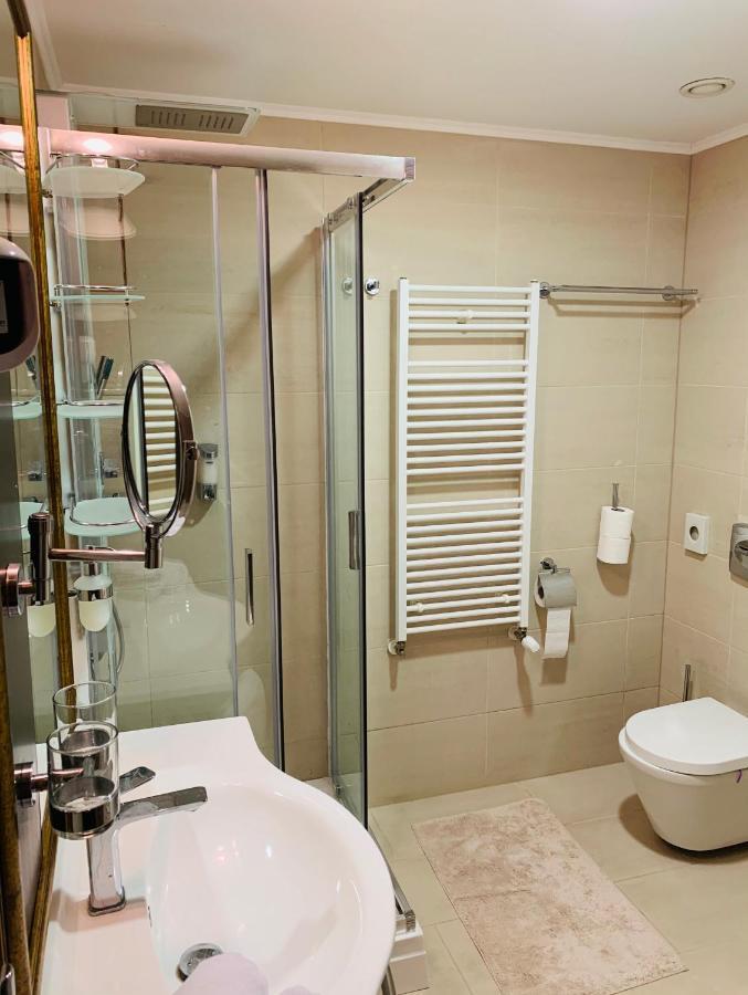 A01 Setany-Silverine Apartmanhaz-Orzoett Parkoloval Balatonfüred Exteriér fotografie